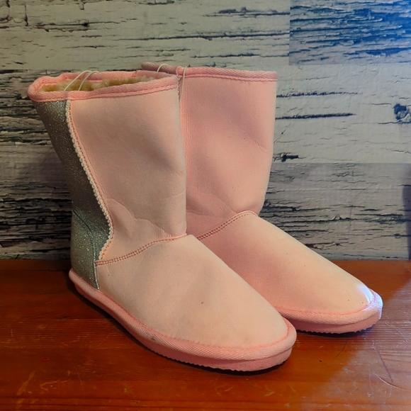 Harper Canyon Girls Pink Silver Pull On Faux Fur Lined Boots - Picture 1 of 6